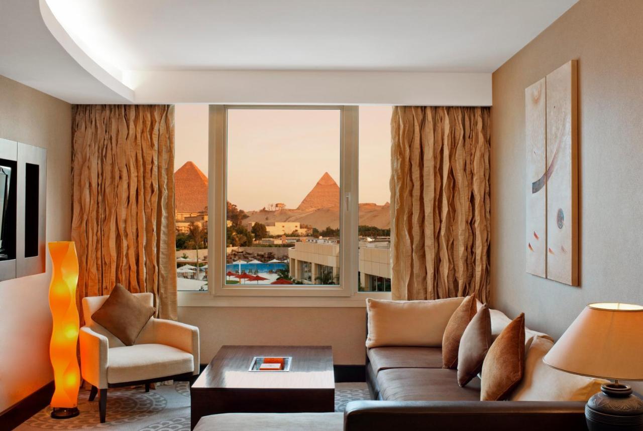 Le Meridien Pyramids Hotel & Spa Giza Стая снимка